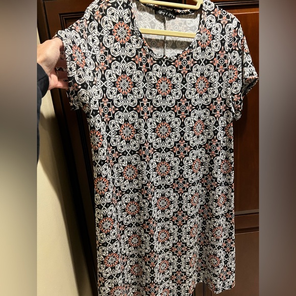 TIFFANY & GREY Women's Short Sleeve Tunic T-Shirt Dress - 2X - Picture 4 of 5